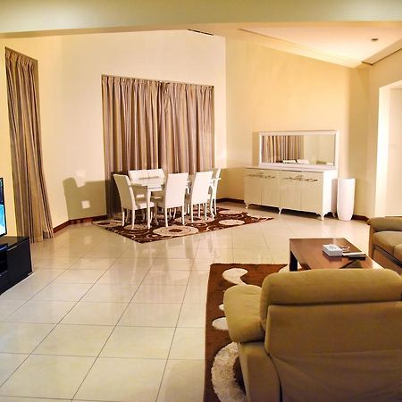 Ferienwohnung Al Hamra Plaza Manama Exterior foto