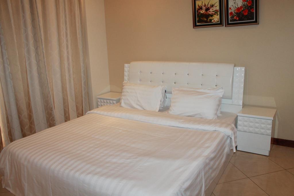 Ferienwohnung Al Hamra Plaza Manama Zimmer foto