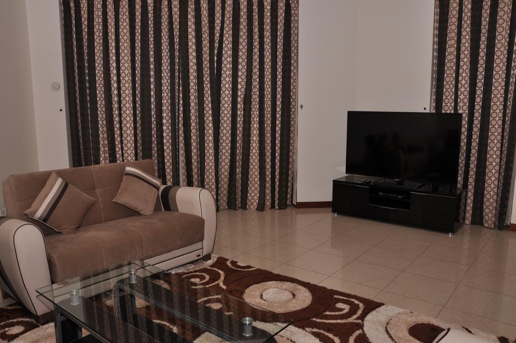 Ferienwohnung Al Hamra Plaza Manama Zimmer foto