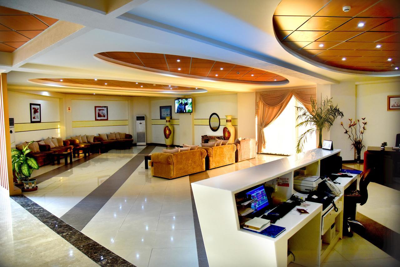Ferienwohnung Al Hamra Plaza Manama Zimmer foto