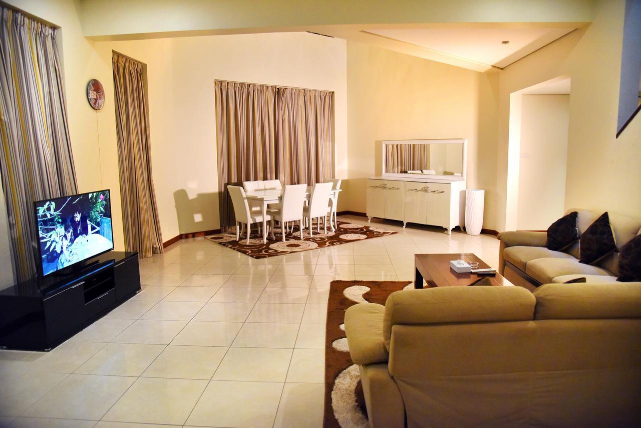 Ferienwohnung Al Hamra Plaza Manama Exterior foto