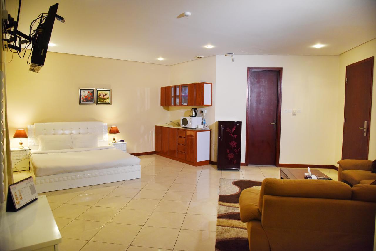 Ferienwohnung Al Hamra Plaza Manama Zimmer foto