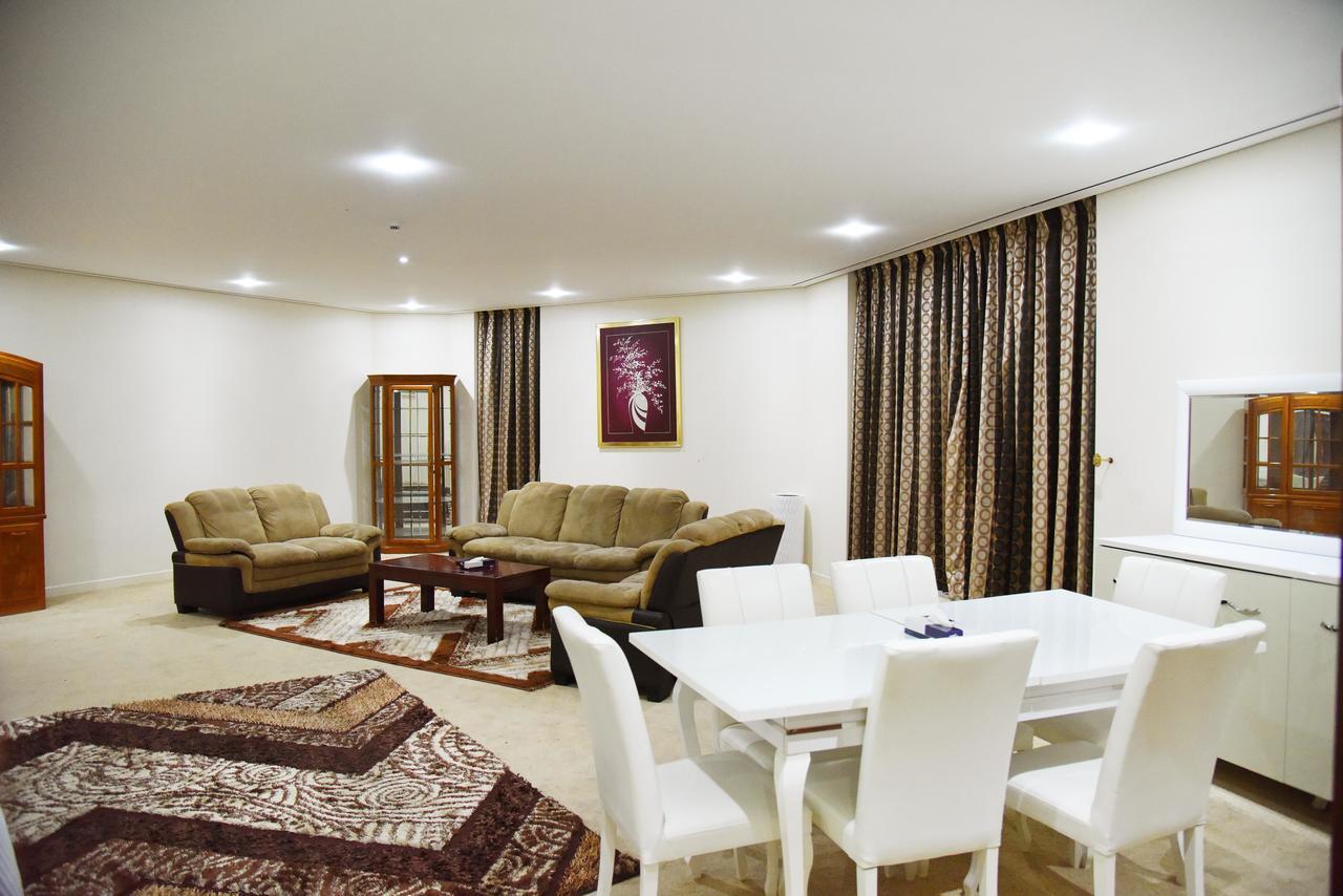 Ferienwohnung Al Hamra Plaza Manama Exterior foto